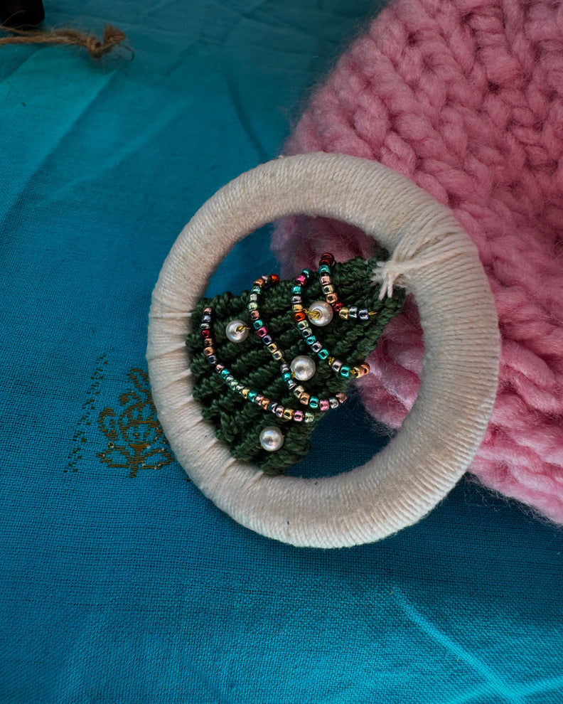 Loops and Rings: Dorset Button Basics